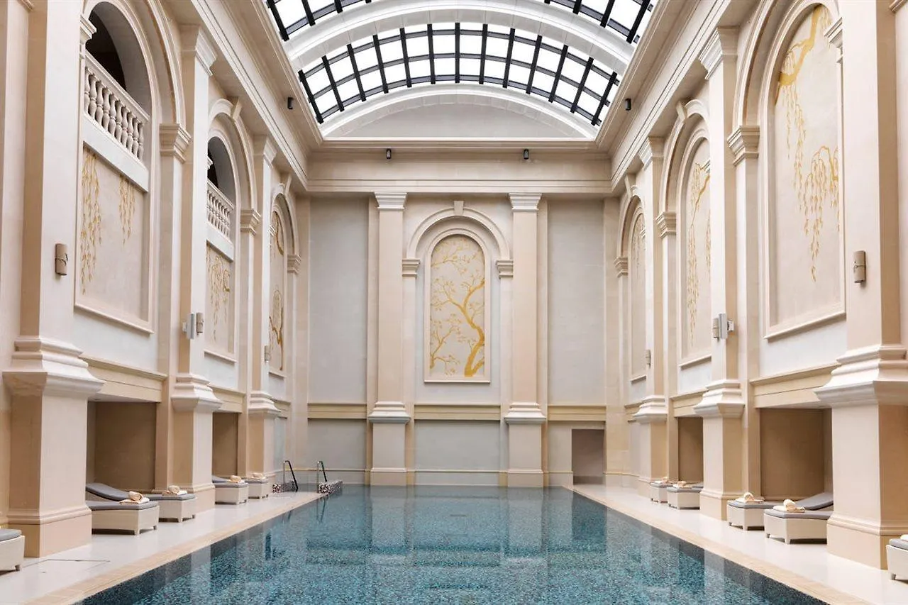 Four Seasons Hotel באקו